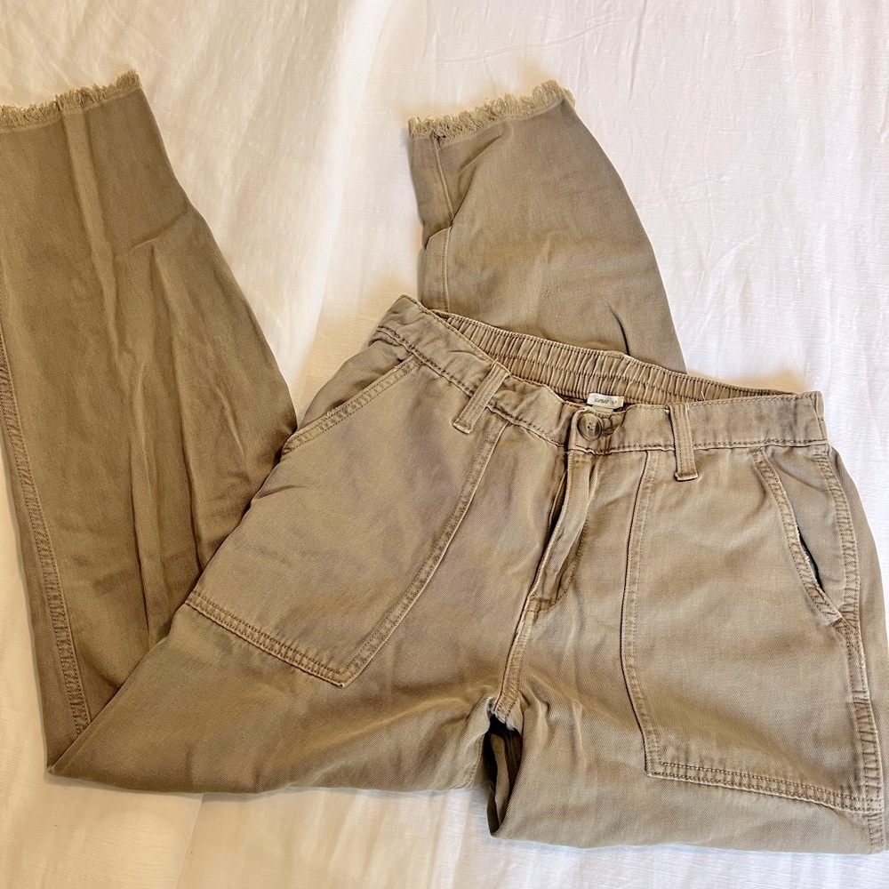 Aerie Cargo Desert Pants size S